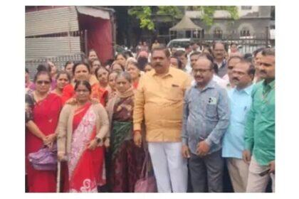 ಸಾಮಾಜಿಕ ಹಾಗೂ ಶೈಕ್ಷಣಿಕ ಸಮೀಕ್ಷೆ ವಿರೋಧಿಸಿ ಶಿಕ್ಷಕರ ಪ್ರತಿಭಟನೆ 