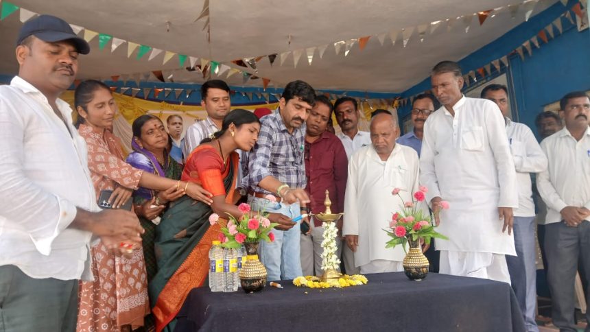  ಅಭಿವೃದ್ದಿ ಅಧಿಕಾರಿ ಬಿ. ಎಸ್. ದಳವಾಯಿ ಬೀಳ್ಕೊಡುಗೆ