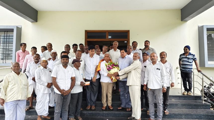 ವೀರಭದ್ರ ದೇವಸ್ತಾನ ಸೇವಾ (ಸ್ವಾಮಿ ಮಾಲಾ) ಮಾನಕಾಪುರ ಟ್ರಸ್ಟ್ಗೆ ಎರಡನೇ ಕಂತಿನ ಹಣ ಬಿಡುಗಡೆ ವೀರಭದ್ರ ದೇವಸ್ತಾನ ಸೇವಾ (ಸ್ವಾಮಿ ಮಾಲಾ) ಮಾನಕಾಪುರ ಟ್ರಸ್ಟ್ಗೆ ಎರಡನೇ ಕಂತಿನ ಹಣ ಬಿಡುಗಡೆ