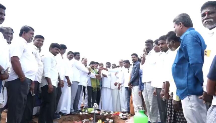 ಶಾಲೆ ಕೊಠಡಿಗಳಿಗೆ ಶಂಕುಸ್ಥಾಪನೆ ಮಾಡಿದ ಶಾಸಕ ಬಸನಗೌಡ ದದ್ದಲ್ ಶಾಲೆ ಕೊಠಡಿಗಳಿಗೆ ಶಂಕುಸ್ಥಾಪನೆ ಮಾಡಿದ ಶಾಸಕ ಬಸನಗೌಡ ದದ್ದಲ್