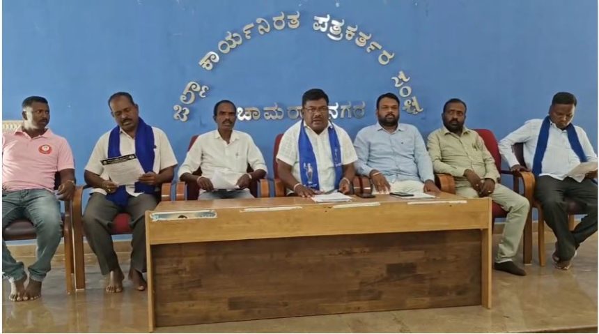 ಸುಪ್ರೀಂ ಕೋರ್ಟ್ ನ್ಯಾಯಾಧೀಶರ ಮೇಲೆ ಶೂ ಎಸೆಯಲು ಮುಂದಾದ ವ್ಯಕ್ತಿಯಿಂದೆ ಕಾಣದ ಕೈಗಳ ಕೈವಾಡ ಇದೆ :ಸಿ.ರಾಜಣ್ಣ ಸುಪ್ರೀಂ ಕೋರ್ಟ್ ನ್ಯಾಯಾಧೀಶರ ಮೇಲೆ ಶೂ ಎಸೆಯಲು ಮುಂದಾದ ವ್ಯಕ್ತಿಯಿಂದೆ ಕಾಣದ ಕೈಗಳ ಕೈವಾಡ ಇದೆ :ಸಿ.ರಾಜಣ್ಣ