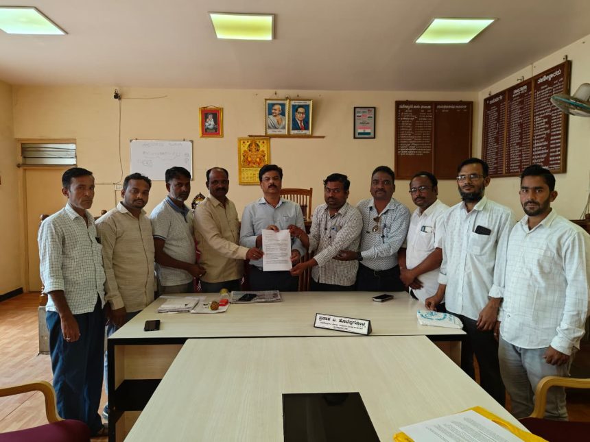 ಅಕ್ರಮ ಮಣ್ಣು ಗಾಣಿಗರಿಕೆಗೆ ಪ್ರಶ್ನೆ ಮಾಡಿದಕ್ಕೆ ಪತ್ರಕರ್ತನಿಗೆ ಕೊಲೆ ಬೆದರಿಕೆ ಅಕ್ರಮ ಮಣ್ಣು ಗಾಣಿಗರಿಕೆಗೆ ಪ್ರಶ್ನೆ ಮಾಡಿದಕ್ಕೆ ಪತ್ರಕರ್ತನಿಗೆ ಕೊಲೆ ಬೆದರಿಕೆ