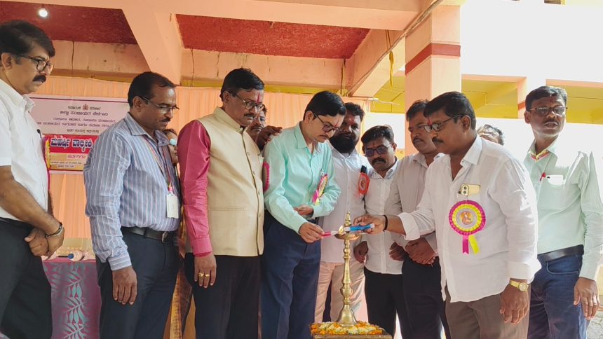 ‘ಜೀವನ ಮೌಲ್ಯಗಳನ್ನು ಜಗತ್ತಿಗೆ ಅರುಹಿದ ಮಹರ್ಷಿ ವಾಲ್ಮೀಕಿ’ ‘ಜೀವನ ಮೌಲ್ಯಗಳನ್ನು ಜಗತ್ತಿಗೆ ಅರುಹಿದ ಮಹರ್ಷಿ ವಾಲ್ಮೀಕಿ’