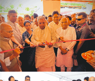 ಅದ್ದೂರಿಯಾಗಿ ಬೆಳಗಾವಿ ಸೂಪರ್ ಸ್ಪೆಷಾಲಿಟಿ ಆಸ್ಪತ್ರೆಯನ್ನು ಉದ್ಘಾಟನೆ ಮಾಡಿ ಲೋಕಾರ್ಪಣೆ ಗೊಳಿಸಿದ C M ಸಿದ್ದರಾಮಯ್ಯ