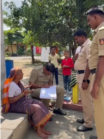 ಪೊಲೀಸರ ವಿನೂತನ ಕಾರ್ಯಕ್ರಮಕ್ಕೆ ಸಾರ್ವಜನಿಕರಿಂದ ಮೆಚ್ಚುಗೆ