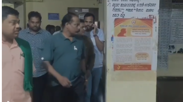 ಲೋಕಾ ದಾಳಿ: ಶಿರಸ್ತೇದಾರ, ದ್ವಿತೀಯ ದರ್ಜೆ ಸಹಾಯಕನ ಬಂಧನ ಲೋಕಾ ದಾಳಿ: ಶಿರಸ್ತೇದಾರ, ದ್ವಿತೀಯ ದರ್ಜೆ ಸಹಾಯಕನ ಬಂಧನ