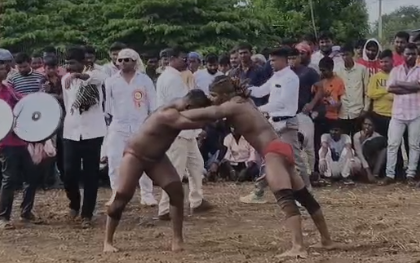 ಮಂಗಲಗಿಯಲ್ಲಿ ಗಮನ ಸೆಳೆದ ಜಂಗಿ ಕುಸ್ತಿ