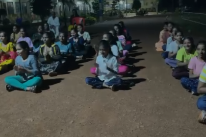 ಸ್ಕೌಟ್ಸ್ ಅಂಡ್ ಗೈಡ್ಸ್ ವಿದ್ಯಾರ್ಥಿಗಳಿಂದ ಕ್ಯಾಂಪ್ ಫೈರ್