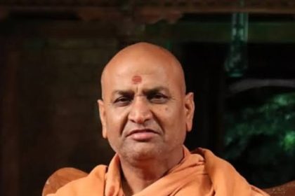 ನನ್ನ ರಾಜ್ಯದಲ್ಲಿ ಓಡಾಡಲು ಅನುಮತಿ ಪಡೆಯಬೇಕಾ? : ಕಾಡಸಿದ್ದೇಶ್ವರ ಸ್ವಾಮೀಜಿ ಆಕ್ರೋಶ 