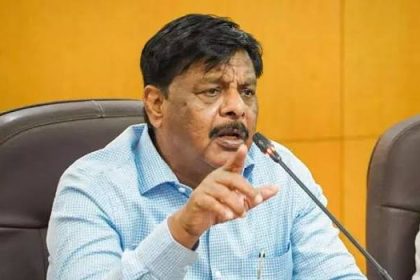 ಸತೀಶ್ ಜಾರಕಿಹೊಳಿ ಹೆಸರನ್ನು ಯಾಕೆ ಎಳೆದು ತರುತ್ತಿದ್ದೀರಿ? : ಹೆಚ್. ಸಿ ಮಹದೇವಪ್ಪ