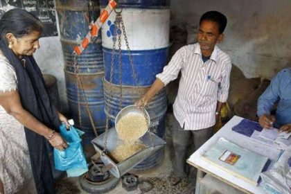 ಇನ್ಮುಂದೆ 5 ಕೆಜಿ ಅಕ್ಕಿ ಬದಲು ಆಹಾರದ ಕಿಟ್ ನೀಡಲು ರಾಜ್ಯ ಸರ್ಕಾರ