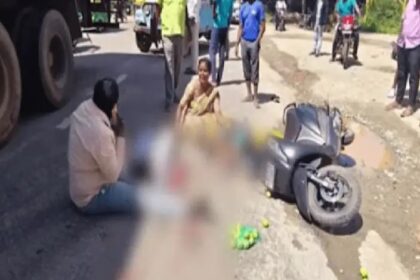 ಬೈಕ್ ಸ್ಕಿಡ್ ಆಗಿ ಲಾರಿ ಹರಿದು ಇಬ್ಬರು ಯುವತಿಯರು ದಾರುಣ ಸಾವು 