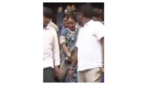 ಇದೇ ಮೊದಲಬಾರಿ ಹಾಸನಾಂಬ ದೇವಿ ದರ್ಶನ ಪಡೆದ ಸಿದ್ದರಾಮಯ್ಯ ಪತ್ನಿ