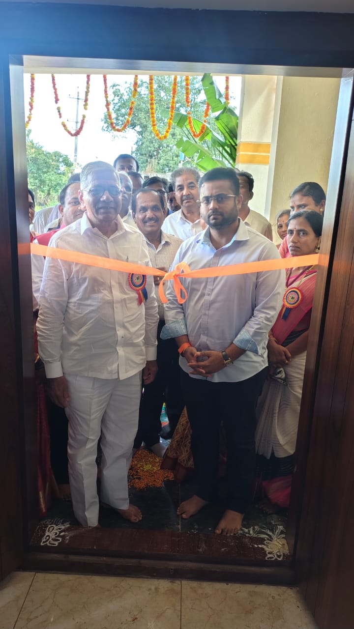 ಅದ್ದೂರಿಯಾಗಿ ಉದ್ಘಾಟನೆಗೊಂಡ ಹಿರೇಹಟ್ಟಿಹೊಳಿ ಗ್ರಾ.ಪಂ ನೂತನ ಕಟ್ಟಡ ಅದ್ದೂರಿಯಾಗಿ ಉದ್ಘಾಟನೆಗೊಂಡ ಹಿರೇಹಟ್ಟಿಹೊಳಿ ಗ್ರಾ.ಪಂ ನೂತನ ಕಟ್ಟಡ