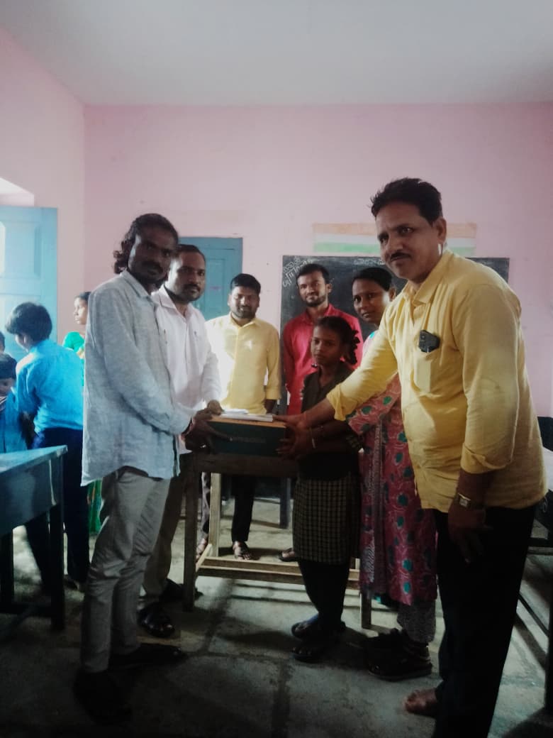 ಶಿಲಾರಕೋಟ್ ಶಾಲೆಯಲ್ಲಿ ಮಕ್ಕಳಿಗೆ ಶೂ ವಿತರಣೆ ಶಿಲಾರಕೋಟ್ ಶಾಲೆಯಲ್ಲಿ ಮಕ್ಕಳಿಗೆ ಶೂ ವಿತರಣೆ