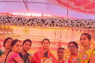 ಶಾಲಾ ಶತಮಾನೋತ್ಸವದಲ್ಲಿ ಪಾಲ್ಗೊಂಡು ಶುಭ ಕೋರಿದ ಸಂಸದರಾದ ಪ್ರಿಯಾಂಕಾ ಜಾರಕಿಹೊಳಿ