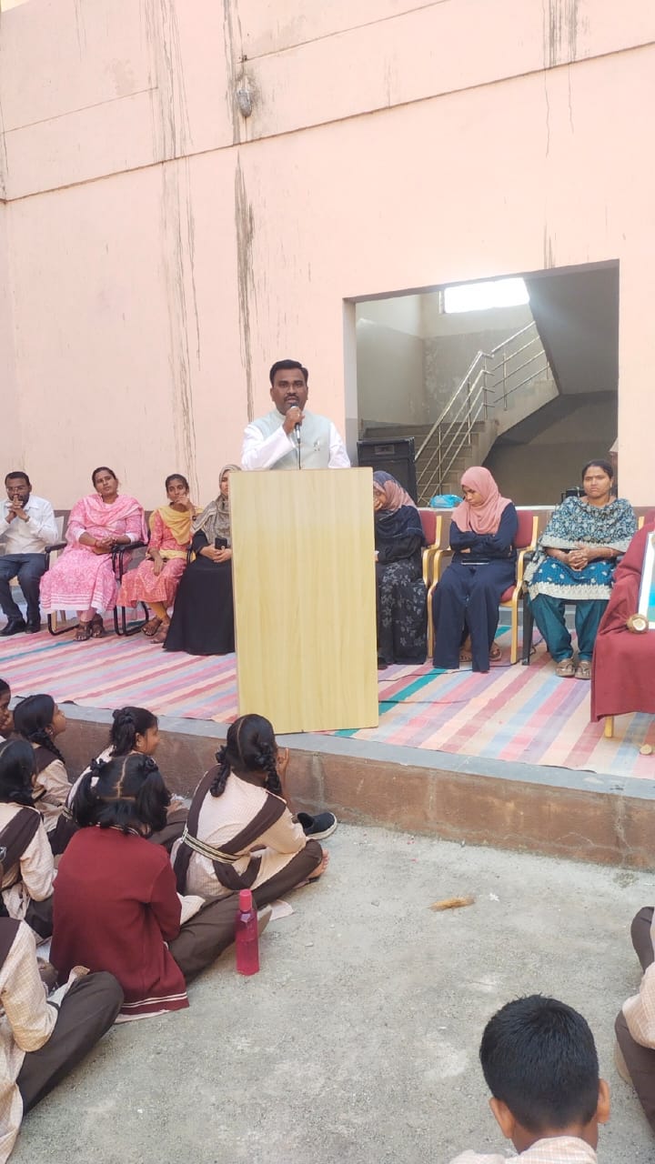 ‘ಶಿಕ್ಷಣ ಕ್ಷೇತ್ರಕ್ಕೆ ಮೌಲಾನಾ ಆಜಾದ್ ರವರ ಕೊಡುಗೆ ಅಪಾರ’ ‘ಶಿಕ್ಷಣ ಕ್ಷೇತ್ರಕ್ಕೆ ಮೌಲಾನಾ ಆಜಾದ್ ರವರ ಕೊಡುಗೆ ಅಪಾರ’