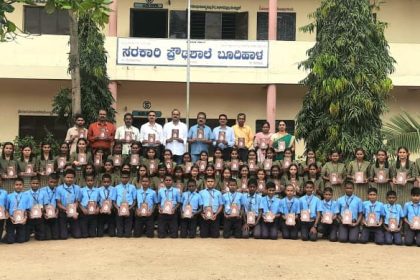 ವಚನಗಳು ವ್ಯಕ್ತಿತ್ವ ವಿಕಸಿತಗೊಳಿಸುತ್ತವೆ : ಶಿವರಾಜ ಪಟ್ಟಣಶೆಟ್ಟಿ