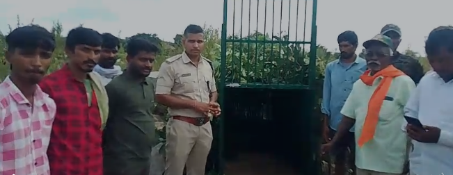 ‘ಕಾಡಂಚಿನ ಪ್ರದೇಶಗಳಿಗೆ ರೈತರು ಒಂಟಿಯಾಗಿ ಹೋಗಬೇಡಿ’ ‘ಕಾಡಂಚಿನ ಪ್ರದೇಶಗಳಿಗೆ ರೈತರು ಒಂಟಿಯಾಗಿ ಹೋಗಬೇಡಿ’