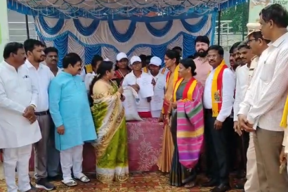 ತ್ಯಾಜ ಕಸದಿಂದ ತಯಾರಿಕೆಯಾದ ಗೊಬ್ಬರ ಮಾರಾಟಕ್ಕೆ ಚಾಲನೆ