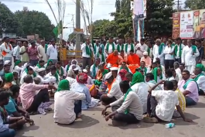 ಯರಗಟ್ಟಿಯಲ್ಲಿ ಕಬ್ಬಿನ ಬೆಲೆ ಏರಿಕೆಗೆ ಆಗ್ರಹಿಸಿ ಪ್ರತಿಭಟನೆ