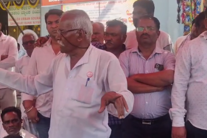 ಪಟ್ಟು ಬಿಡದ ರೈತ ಸಂಘಟನೆಯಿಂದ 4ನೇ ದಿನವೂ ವಾಹನ ತಡೆದು ಪ್ರತಿಭಟನೆ