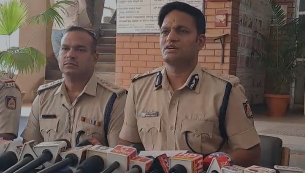 ಆರ್ ಟಿಐ ಕಾರ್ಯಕರ್ತರ ಹೆಸರಿನ ಸುಲಿಗೆ : ಐವರ ತಂಡ ಅರೆಸ್ಟ್