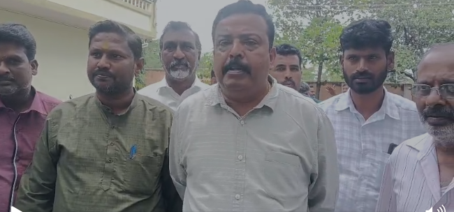 ಜಿಲ್ಲಾಧ್ಯಕ್ಷ ಸ್ಥಾನದ ಅಭ್ಯರ್ಥಿ ಟಿ ಎಸ್.ಕೃಷ್ಣಮೂರ್ತಿ ಮತಯಾಚನೆ