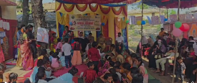 ಡೊಣ್ಣೂರ್ ಗ್ರಾಮದಲ್ಲಿ “ಚಿಣ್ಣರ ಚಿಲಿಪಿಲಿ ತಾಣ” ಬಾಲಮೇಳದ ಸೊಬಗು ಡೊಣ್ಣೂರ್ ಗ್ರಾಮದಲ್ಲಿ “ಚಿಣ್ಣರ ಚಿಲಿಪಿಲಿ ತಾಣ” ಬಾಲಮೇಳದ ಸೊಬಗು