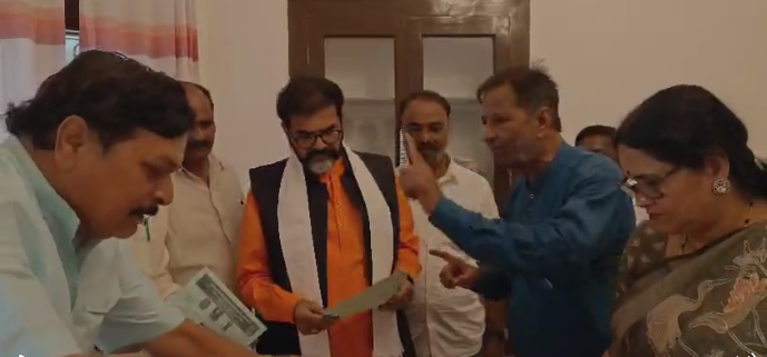 ಲೋಕಾಪೂರ ಧಾರವಾಡ ಮಾರ್ಗ ಅನುಷ್ಠಾನಕ್ಕಾಗಿ ಆಗ್ರಹಿಸಿ ಎಲ್ಲ ಸಂಸದರಿಗೆ ಪತ್ರ ಬರೆಯುವೆ