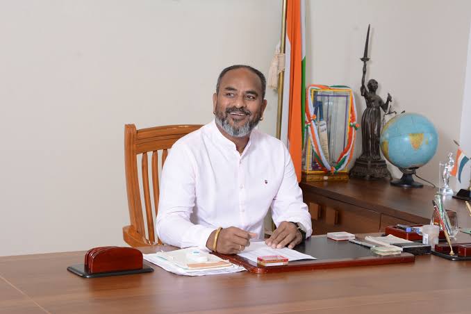 ಜಾತಿ ನಿಂದನೆ ಪ್ರಕರಣ : ರಮೇಶ್ ಕತ್ತಿಗೆ ನಿರೀಕ್ಷಣಾ ಜಾಮೀನು ಮಂಜೂರು