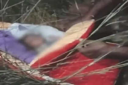 ಐದು ದಿನ ಮುಳ್ಳು ಕಂಟಿಯಲ್ಲಿ ಎಸೆದ ದುಷ್ಟರು 