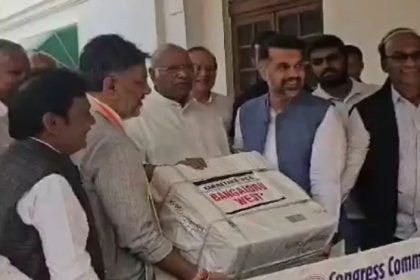 ಮತ ಕಳ್ಳತನ ವಿರುದ್ಧದ ಸಹಿ ಸಂಗ್ರಹ : 1,12,41,000 ಸಹಿಗಳ ದಾಖಲೆ ಎಐಸಿಸಿಗೆ ಸಲ್ಲಿಕೆ