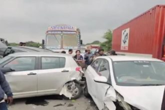 ಲಾರಿ ಹಾಗೂ ಕಾರುಗಳ ನಡುವೆ ಸರಣಿ ಅಪಘಾತ : ಐವರು ಗಂಭೀರ ಗಾಯ