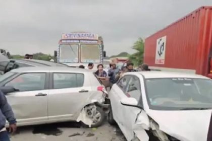 ಲಾರಿ ಹಾಗೂ ಕಾರುಗಳ ನಡುವೆ ಸರಣಿ ಅಪಘಾತ : ಐವರು ಗಂಭೀರ ಗಾಯ