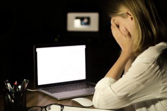 ಬೆಂಗಳೂರಿನಲ್ಲಿ ಸೀರಿಯಲ್ ನಟಿಯರಿಗೆ ಲೈಂಗಿಕ ಕಿರುಕುಳ : ಗುಪ್ತಾಂಗದ ವಿಡಿಯೋ ಕಳಿಸಿ ಟಾರ್ಚರ್