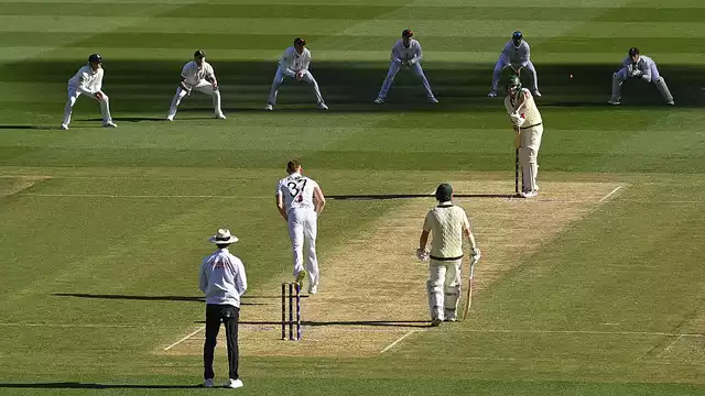 ಮೊದಲ ದಿನವೇ ೨೦ ವಿಕೆಟ್‌ಗಳ ಪತನ