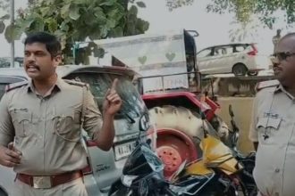  ಹೆಲ್ಮೆಟ್‌ ಜಾಗೃತಿ: ವಾಹನ ವಶ, ಹೆಲ್ಮೆಟ್‌ ತಂದ ಬಳಿಕ ಬಿಡುಗಡೆ