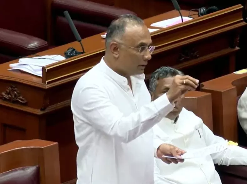 ಮೊಟ್ಟೆಯಲ್ಲಿ ಯಾವುದೇ ಕ್ಯಾನ್ಸರ್ ಕಾರಕ ಅಂಶವಿಲ್ಲ : ಆರೋಗ್ಯ ಸಚಿವರ ಸ್ಪಷ್ಟನೆ ಮೊಟ್ಟೆಯಲ್ಲಿ ಯಾವುದೇ ಕ್ಯಾನ್ಸರ್ ಕಾರಕ ಅಂಶವಿಲ್ಲ : ಆರೋಗ್ಯ ಸಚಿವರ ಸ್ಪಷ್ಟನೆ