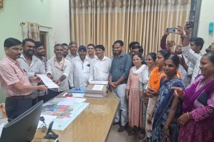 ಗ್ರಾಮ ಪಂಚಾಯತ ನೌಕರರ ಈ ಎಸ್ ಐ ಮತ್ತು ಫಿ ಎಫ್ ಅನುಷ್ಠಾನ ಮಾಡುವಂತೆ ಮನವಿ