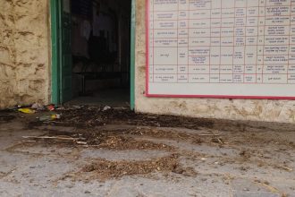 ಸೆಗಣಿ ಗುಂಡಿಯಾಗಿರುವ ಕಾಗವಾಡ ಪಪಂ ಕಾರ್ಯಾಲಯ ಸ್ವಚ್ಛಗೊಳಿಸಲು ಪಿ ಎಸ್ಆಯ್ ರಾಘವೇಂದ್ರ ಸೂಚನೆ