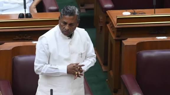 ಬಿಪಿಎಲ್ ಕಾರ್ಡ್ ಆದಾಯ ಮಿತಿ ಪರಿಷ್ಕರಣೆ : ಕೆ. ಎಚ್ ಮುನಿಯಪ್ಪ ಘೋಷಣೆ ಬಿಪಿಎಲ್ ಕಾರ್ಡ್ ಆದಾಯ ಮಿತಿ ಪರಿಷ್ಕರಣೆ : ಕೆ. ಎಚ್ ಮುನಿಯಪ್ಪ ಘೋಷಣೆ