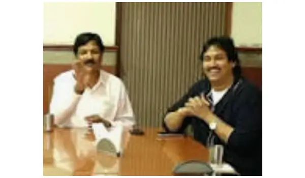 ದೆಹಲಿಯಲ್ಲಿ ಬೀಡು ಬಿಟ್ಟ ರಮೇಶ್ ಜಾರಕಿಹೊಳಿ ಟೀಂ