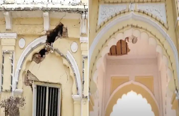 ಮೈಸೂರು ಅರಮನೆಯ ಮುಖ್ಯದ್ವಾರದ ಮೇಲ್ಛಾವಣಿ ಕುಸಿತ : ತಪ್ಪಿದ ಅನಾಹುತ ಮೈಸೂರು ಅರಮನೆಯ ಮುಖ್ಯದ್ವಾರದ ಮೇಲ್ಛಾವಣಿ ಕುಸಿತ : ತಪ್ಪಿದ ಅನಾಹುತ