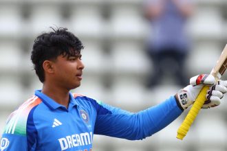 ದಾಖಲೆಗಳ ಸರಣಿ ಮುಂದುವರೆಸಿದ ಕ್ರಿಕೆಟ್ ಪೋರ