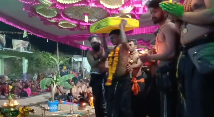 ಅಯ್ಯಪ್ಪ ಸ್ವಾಮಿ ಮಾಲಾಧಾರಿಗಳಿಂದ ಅಯ್ಯಪ್ಪ ಸ್ವಾಮಿಯ ಮಹಾಪೂಜೆ