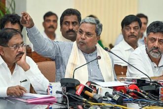 ಗುತ್ತಿಗೆ ನೌಕರರನ್ನು ಖಾಯಂಗೊಳಿಸಲು ಸಾಧ್ಯವಿಲ್ಲ : ಸಿದ್ದರಾಮಯ್ಯ 