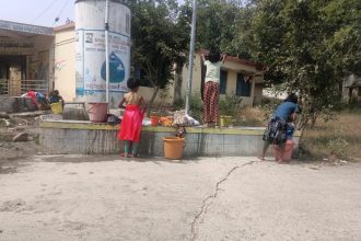 ಅನಾಥ ಮಕ್ಕಳ ಬದುಕಲ್ಲಿ ಕತ್ತಲೆ : ಗೀಸರ್ ಇದ್ದರೂ ಬಿಸಿ ನೀರಿಲ್ಲ, ಪುಟ್ಟ ಕೈಗಳಿಗೇ ಬಟ್ಟೆ ಒಗೆಯುವ ಶಿಕ್ಷೆ