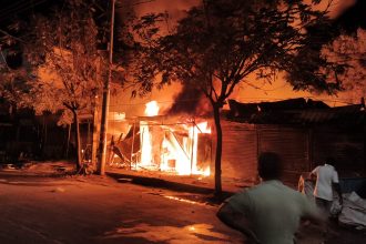  ಅಗ್ನಿ ಅವಘಡ, ನಾಲ್ಕು ಅಂಗಡಿ ಸುಟ್ಟು ಭಸ್ಮ..