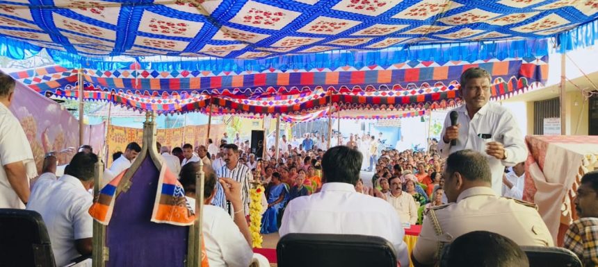 ಕಣಕಟ್ಟೆ ಹೋಬಳಿಯ ಶಾಸಕ ಶಿವಲಿಂಗೇಗೌಡ ಜನ ಸಂಪರ್ಕ  ಸಭೆ ಕಾರ್ಯಕ್ರಮ